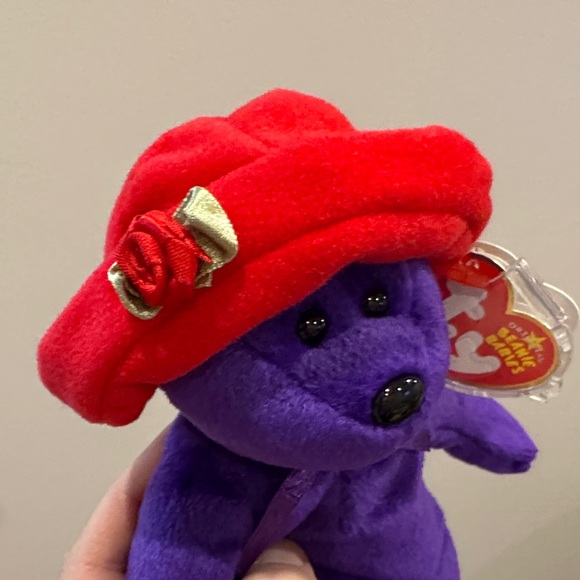 Ty Bear Red Hat ladies - Picture 6 of 6